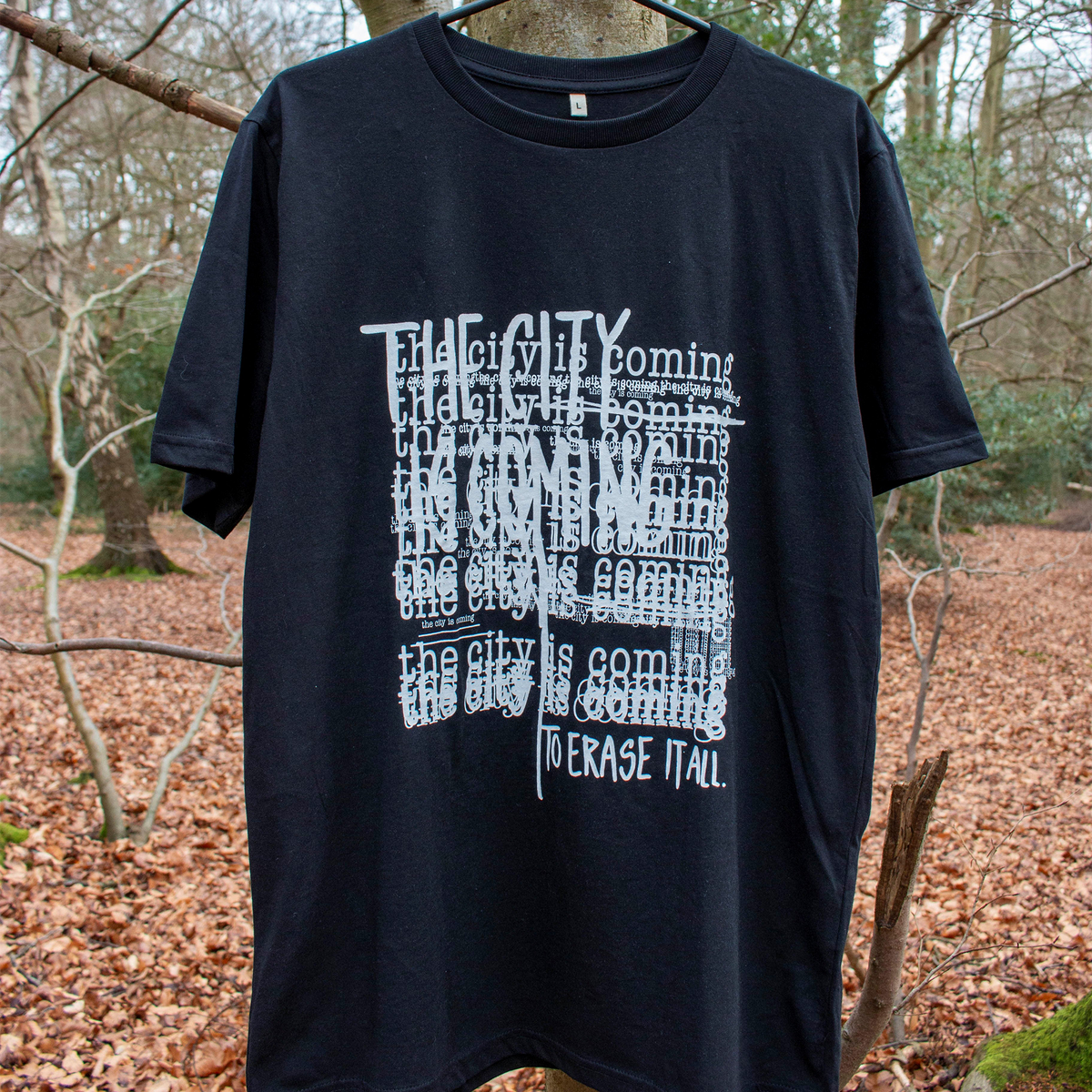 The City Is Coming Lyric tee - Black